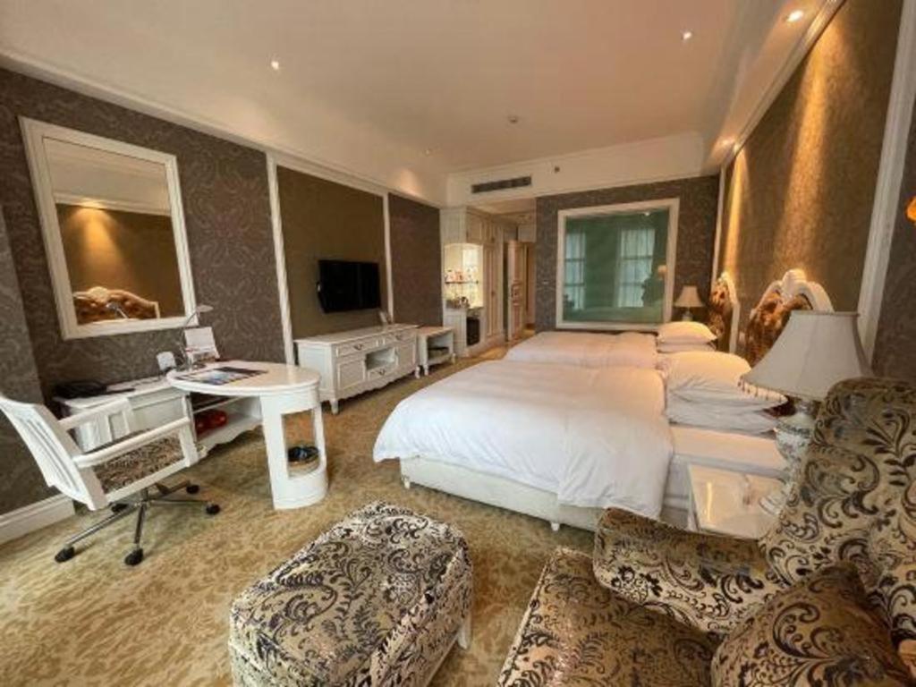Chongqing Huachen International Hotel Exterior photo